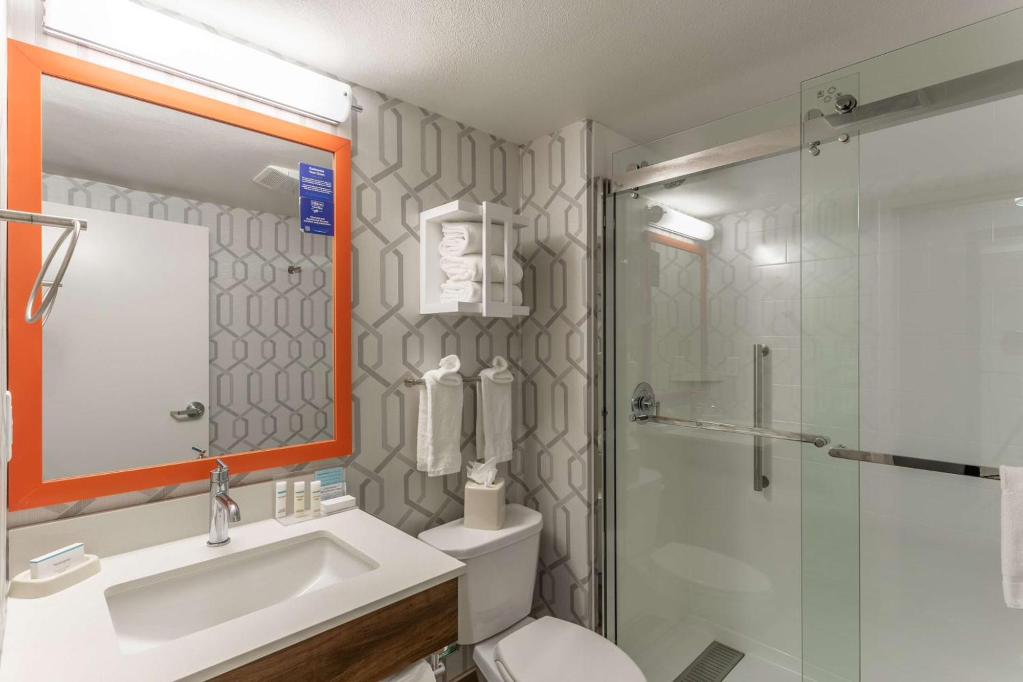 Hampton East Towne Mall Area Hotel 3*