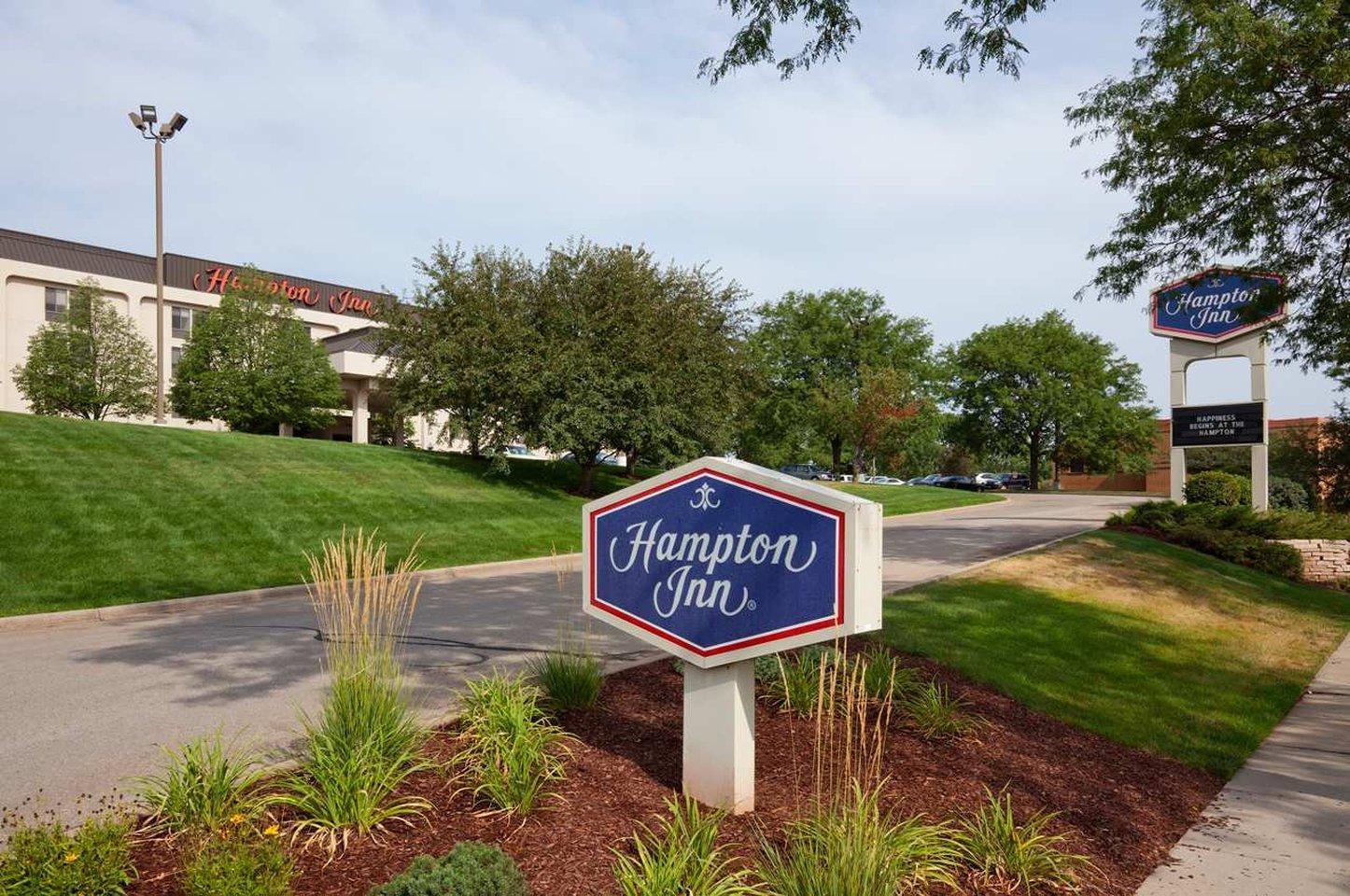 Hampton East Towne Mall Area 3*